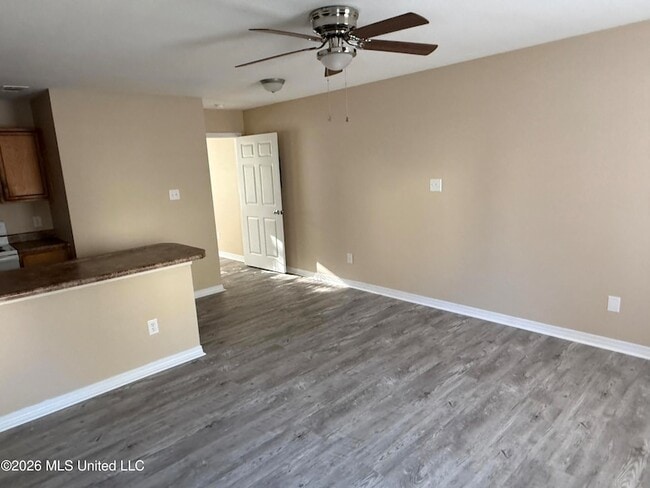 Photo - 1339 Foxwood Pl