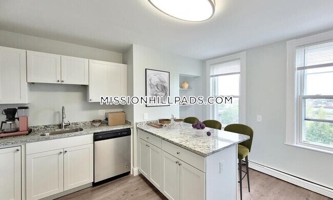 Photo - 44 Guild St Unit 1