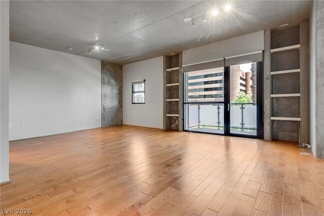 Photo - 353 E Bonneville Ave Unit 365