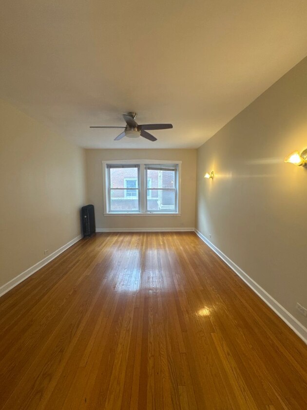 Photo - 4408 N Winchester Ave Apartment Unit 1942-6
