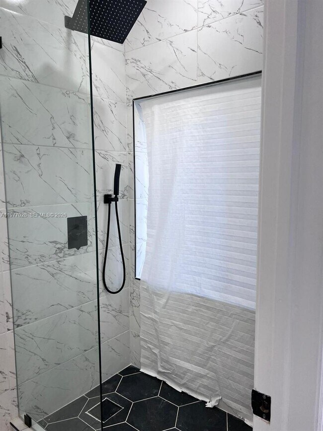 Photo - 1630 SW 20th St Unit 1