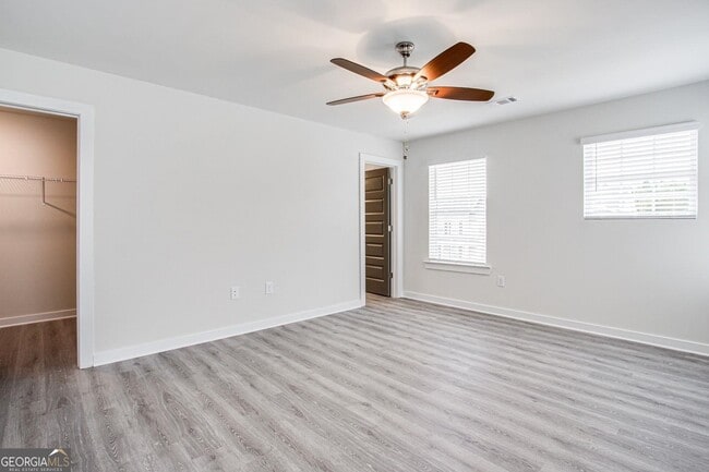 Photo - 715 W Vincent Dr