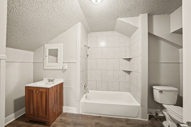 Photo - 3419 Illinois St