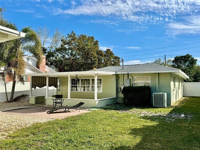 Photo - 185 22nd Ave N