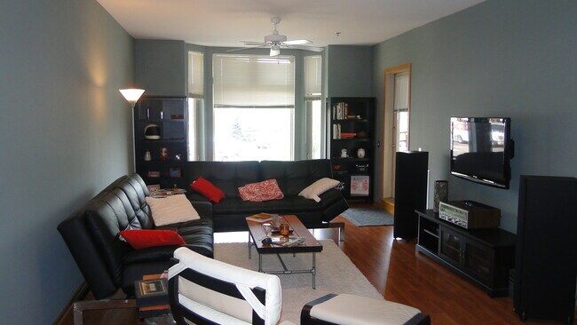 Photo - 301 Harbour Town Dr Unit 209