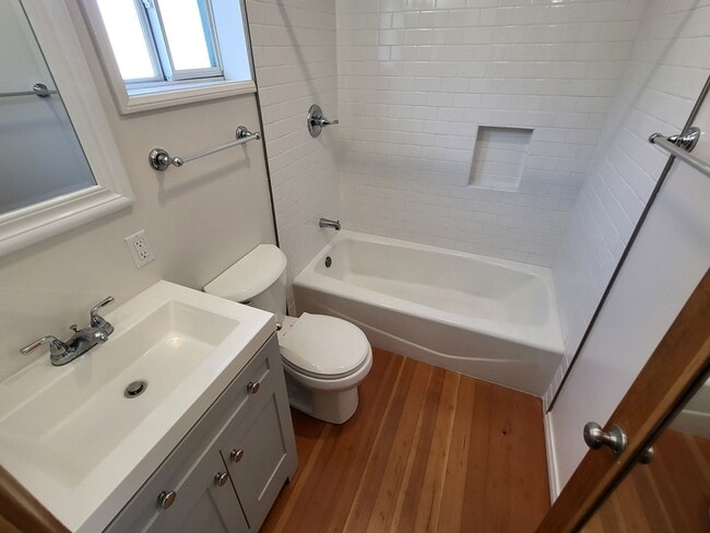 Photo - Beautiful Remodeled 3bd 2ba House in Wiseburn district