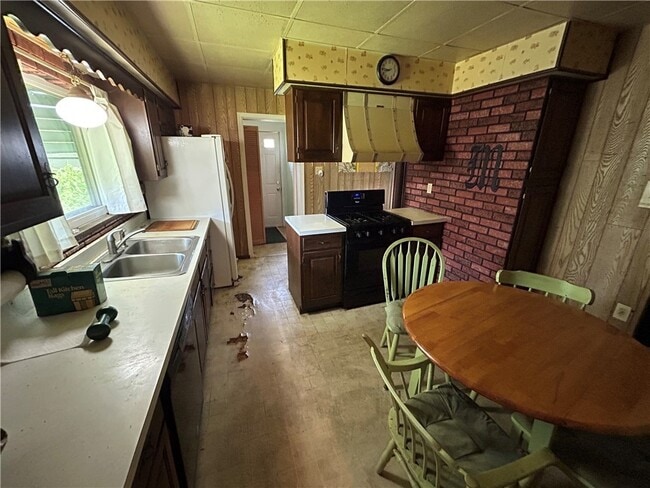 Photo - 197 Searight Ave