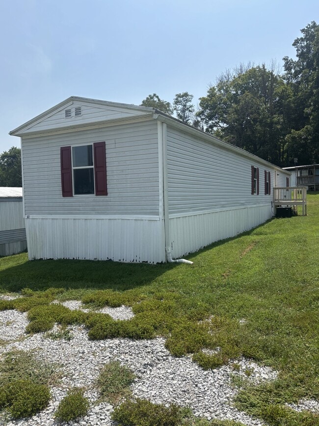 Building Photo - 201 Cumberland Ln