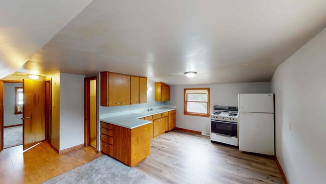 Building Photo - 1420 Lee Ave