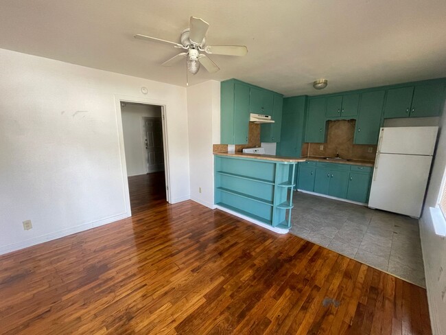 Passariello Management - Passariello Management Apartment Unit #7