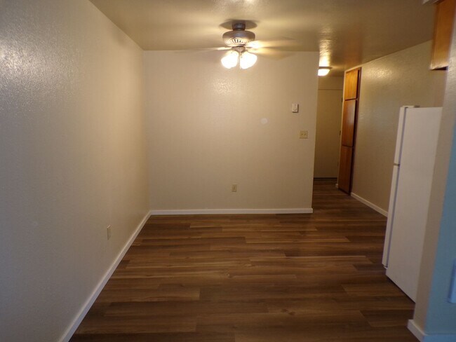 Photo - 33-2 Unit 1