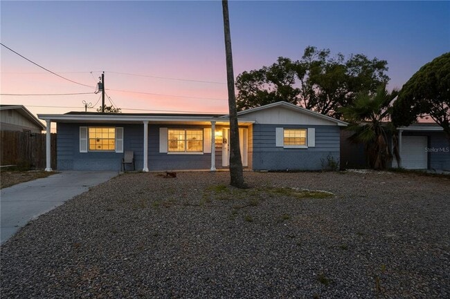 Building Photo - 3301 Rosefield Dr