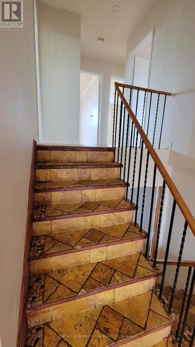 Photo - 44 Rotherglen Ct