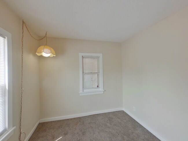 Photo - 1125 S Millwood Ave