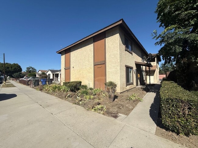 Building Photo - R09-011-MF Unit 00153461