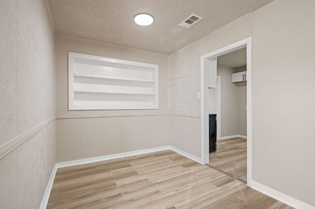 Photo - "Updated 4-Bedroom Gem in Fort Worth – Close to all things Ft Worth!"