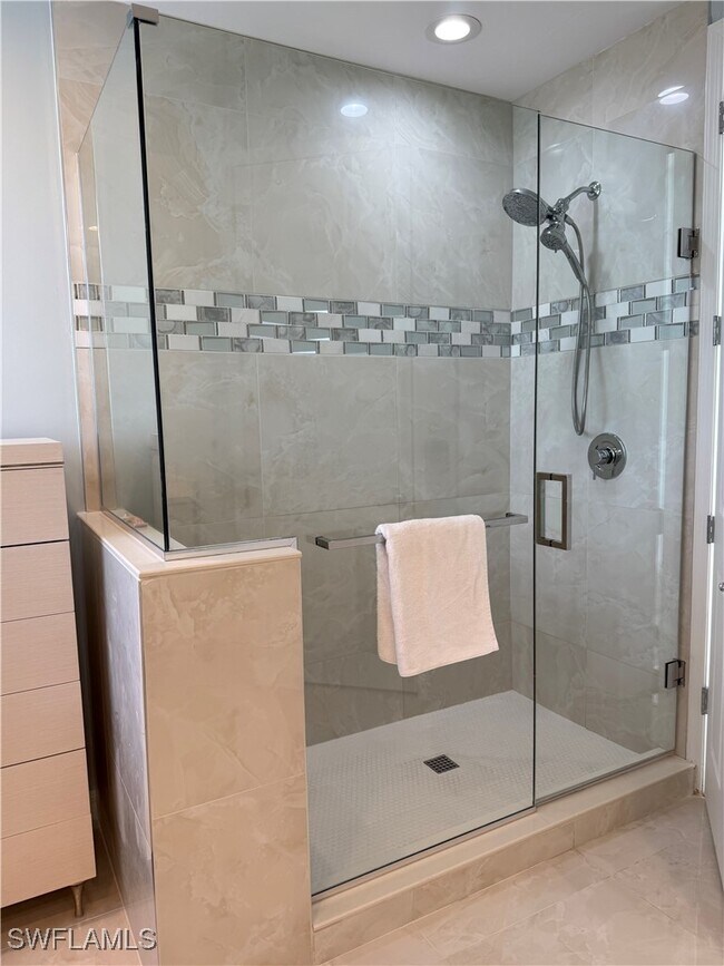 Photo - 1520 Clermont Dr Unit H202