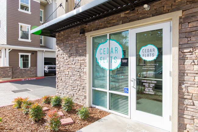 Apartments For Rent Near California State University Chico In Photo Cedar Flats Leasing For Fall 2019
