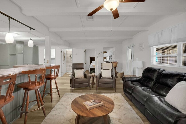 Photo - 115 Hale Loop Unidad SI ID1519891P