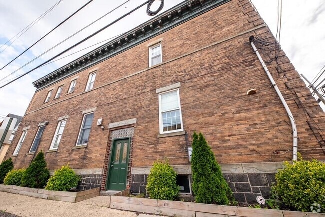Building Photo - 4012 Liberty Ave Unit 1 Rental