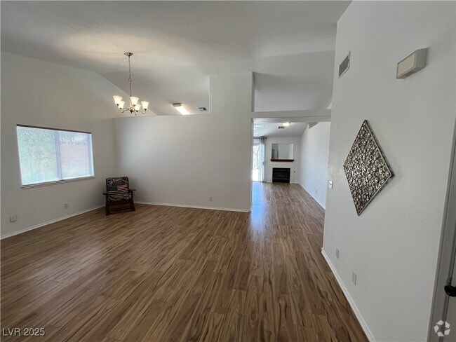 Building Photo - 5101 Chambliss Dr Rental