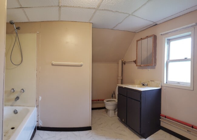 Spacious bathroom