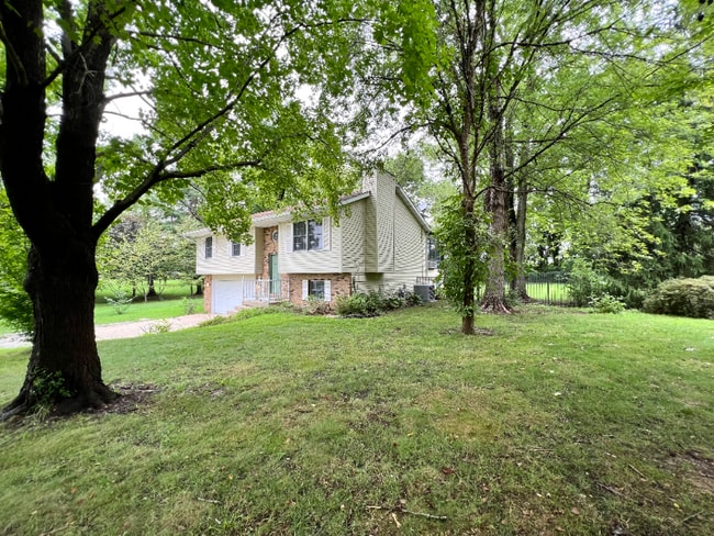 Photo - 1755 Fountainbleu Dr