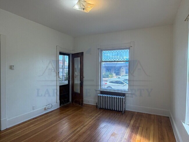 500 E Garfield St Unit 4
