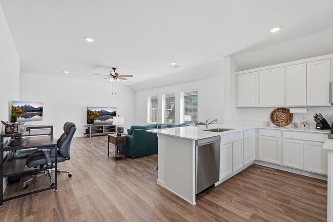 Photo - 651 Spring Ashberry Ct