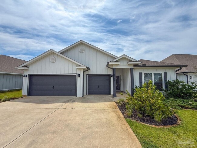Building Photo - 6169 Jenks Dr