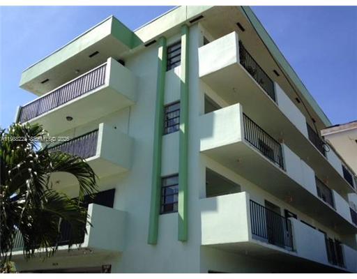 Building Photo - 7626 Byron Ave Unit 6