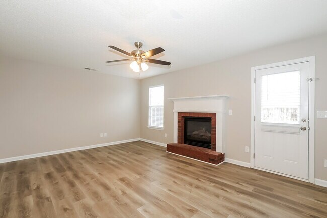 Photo - 5713 Colonnade Dr