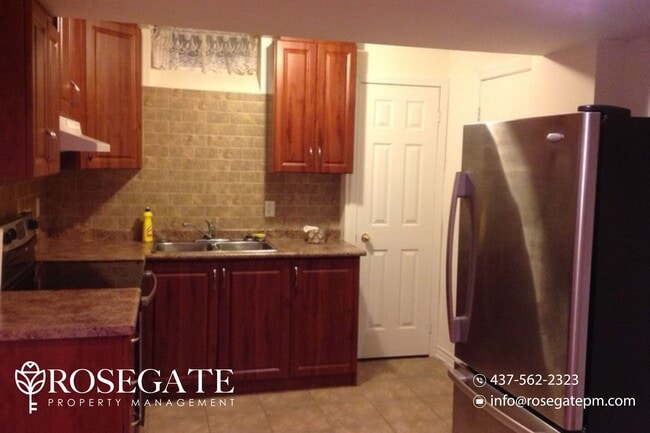Photo - 1-Bedroom Basement Apartment with Parking – Pet-Friendly – Mississauga Unité 2