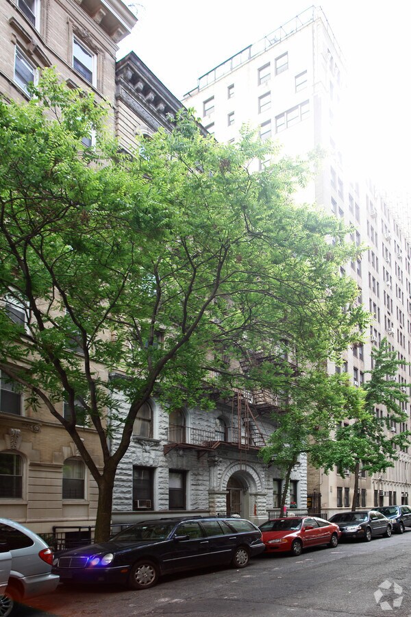Photo - 307 W 93rd St