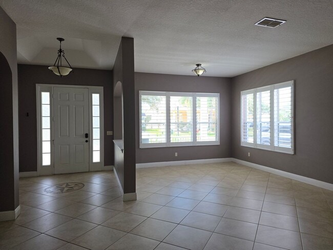 Photo - 14723 Capote Ln