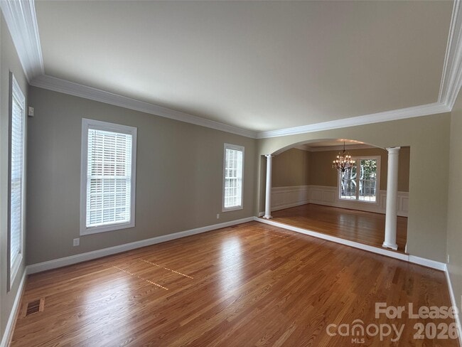 Photo - 7011 Edenderry Dr
