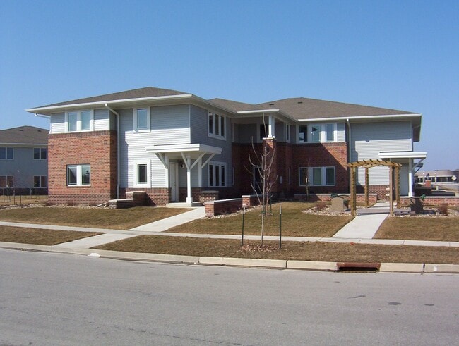 Somerset - Furman Somerset Apartments