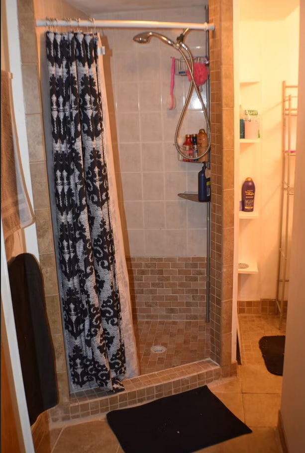 Photo - 181 E Shore S