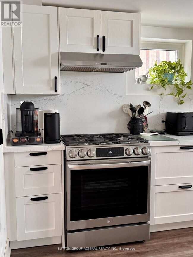 Photo - 6 Frankfort Ave