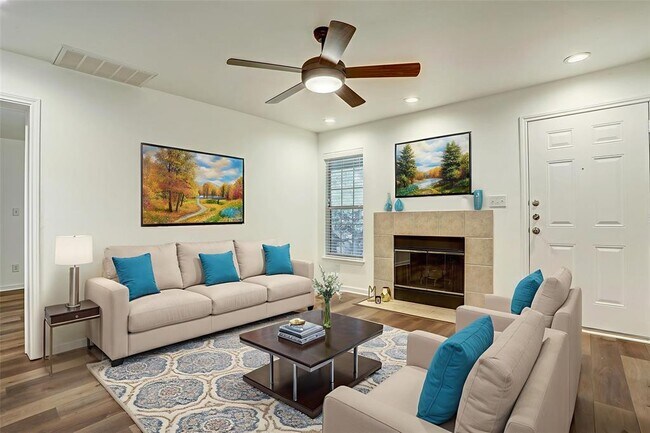 Photo - 7685 Northcross Dr Unidad 426