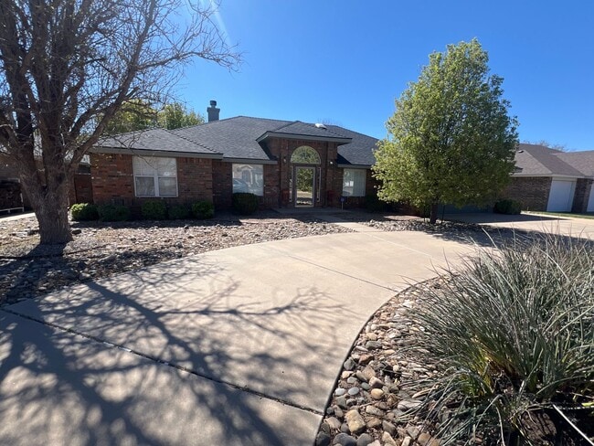 Photo - 721 Jeanie Dr