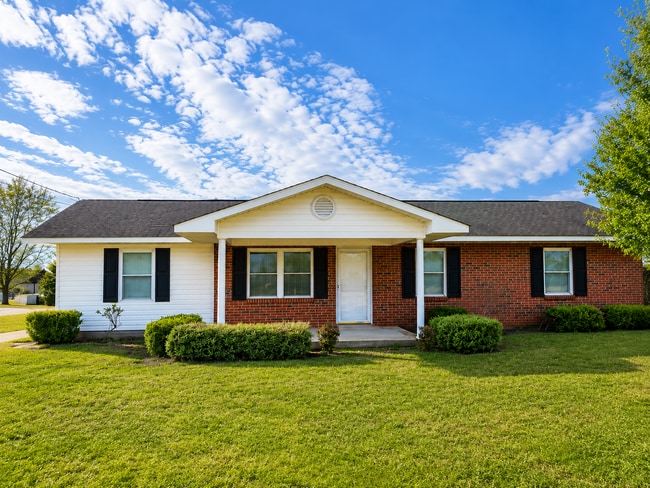 Building Photo - 1521 Co Rd 533