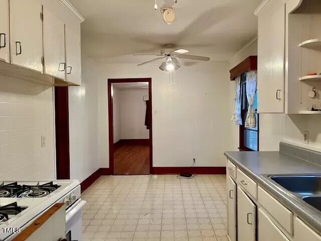 Photo - 825 Shirley Dr