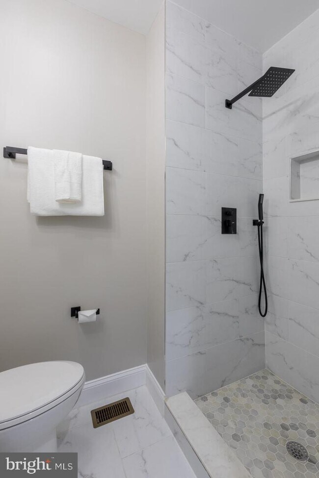 Photo - 239 14th Place, NE