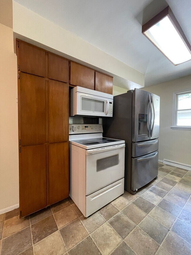 Photo - Three Bedroom Ranch in Portage House