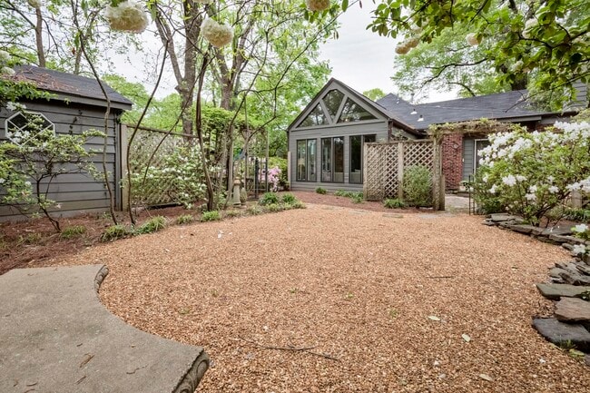 Photo - 3639 Cowden Ave