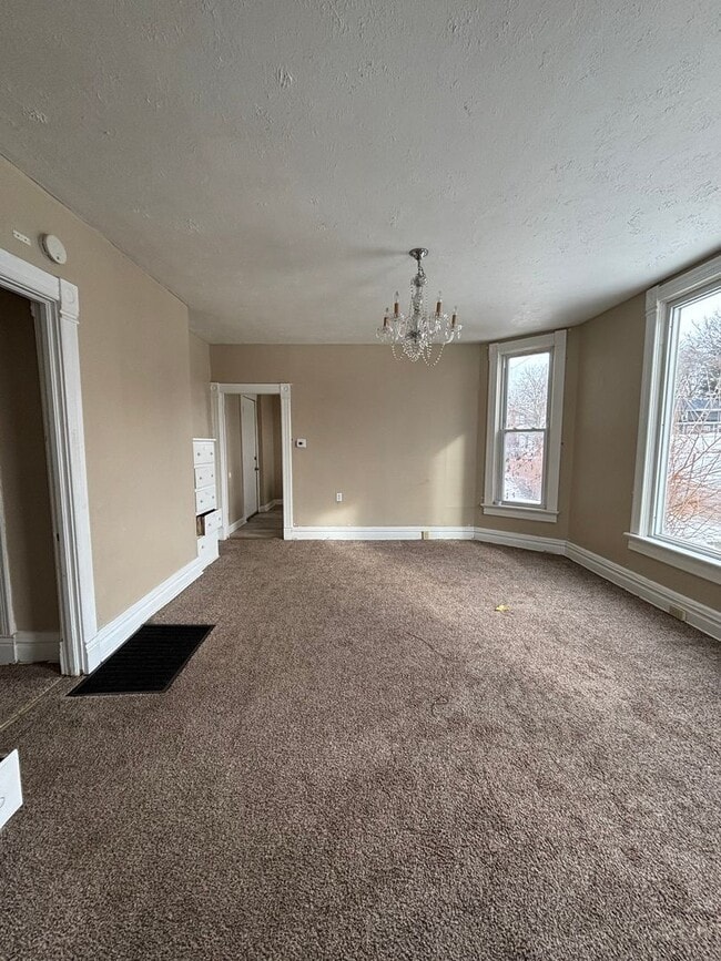 Photo - 2 Bdrm 1 Bath 1st Floor Apartment Unit 221 E Lincoln #1