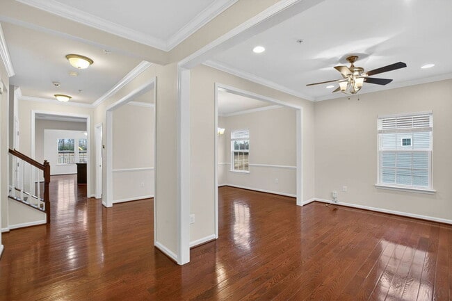 Photo - 108 Pollen Dr