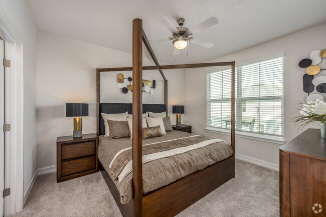 3BR, 2.5BA - 2,139SF - Primary Bedroom - Lake Tavares Townhomes