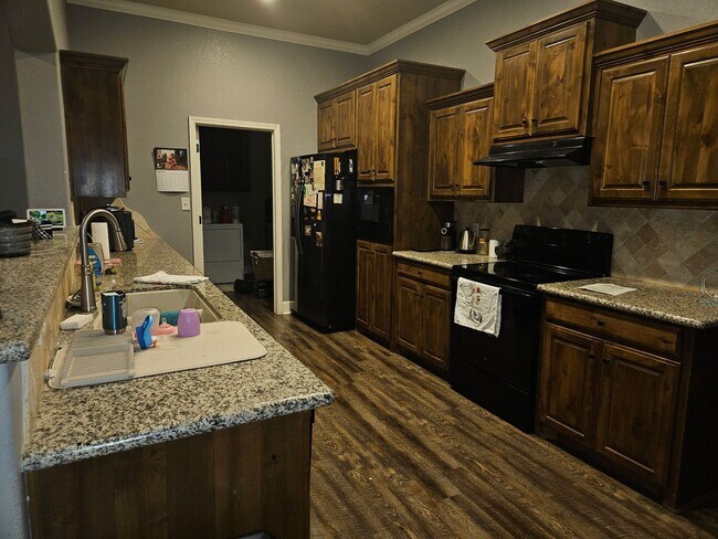 Photo - Darling home new to rentals ..great location near tech and medical